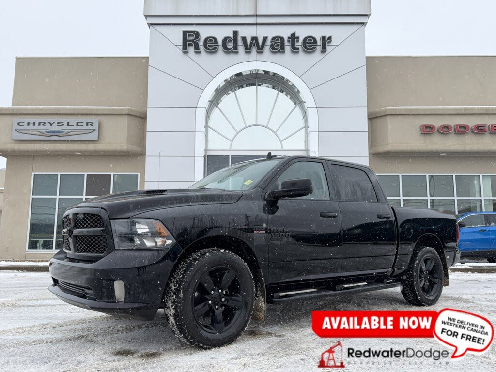 RAM 1500 Classic Express Crew Cab 4WD 2022