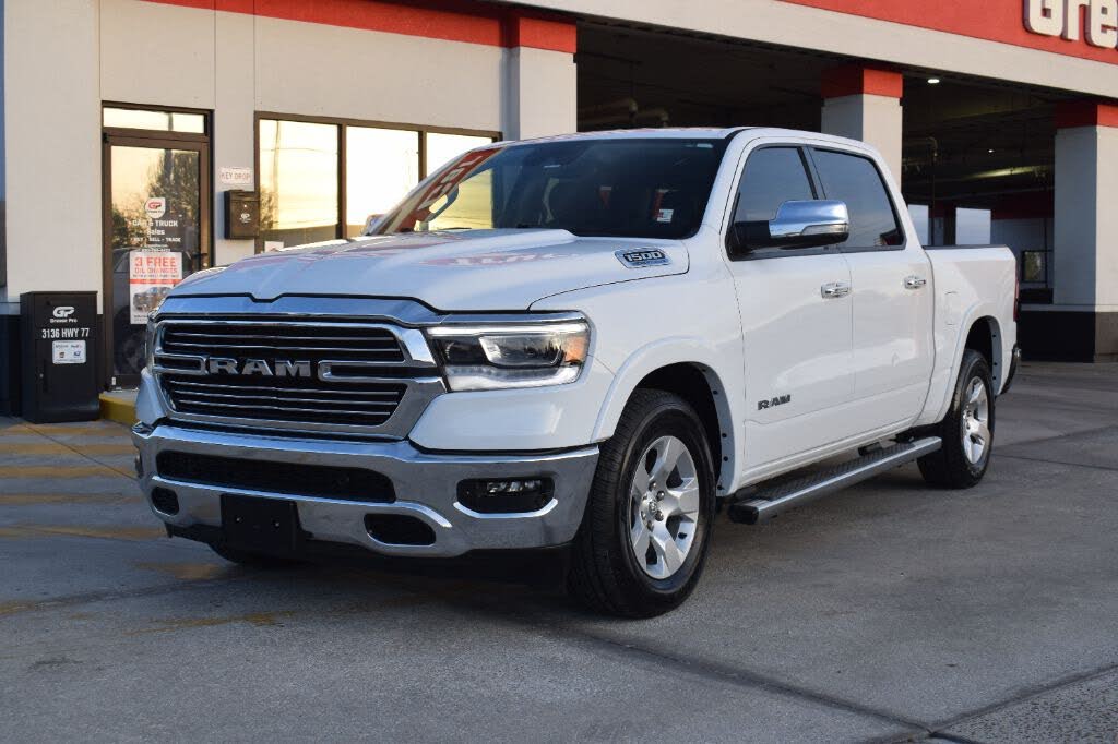 2022 RAM 1500 Laramie Crew Cab 4WD