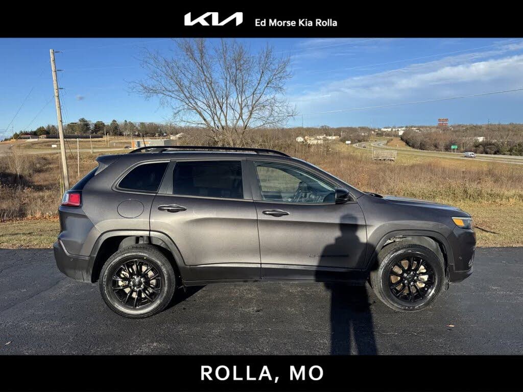 2023 Jeep Cherokee Altitude Lux 4WD