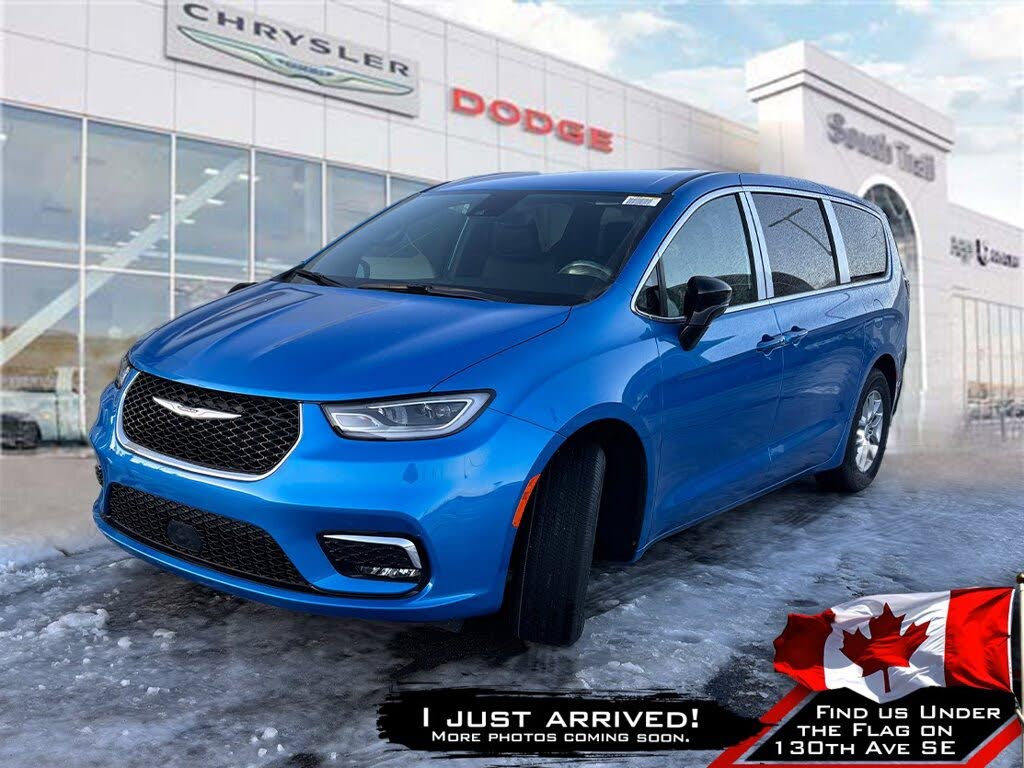 2026 Chrysler Pacifica Select FWD