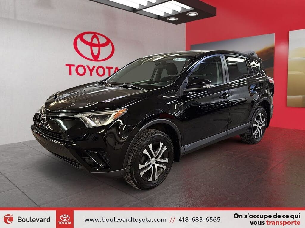 Toyota RAV4 LE AWD 2016
