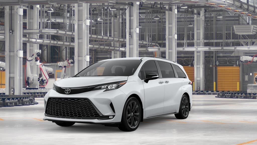 2026 Toyota Sienna XSE 7-Passenger FWD