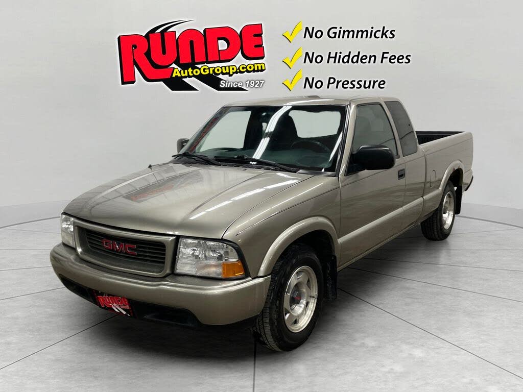 2001 GMC Sonoma SLS Extended Cab Short Bed 2WD