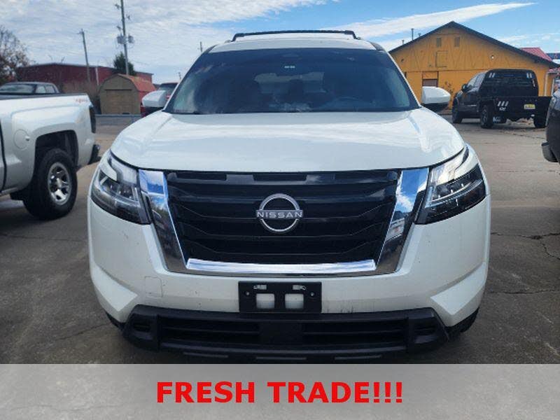 2022 Nissan Pathfinder SV 4WD
