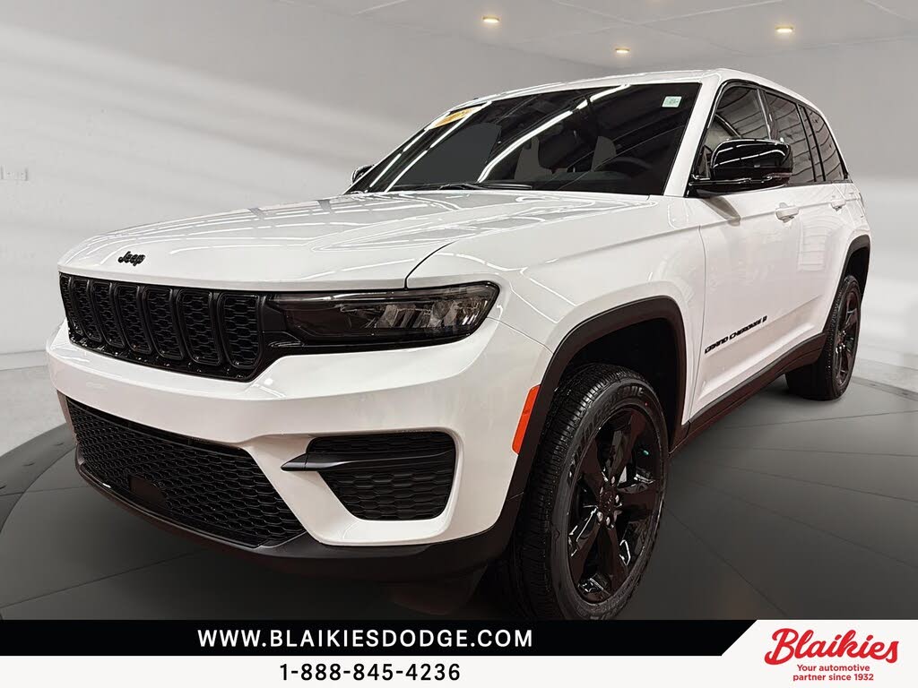 2025 Jeep Grand Cherokee Altitude 4WD