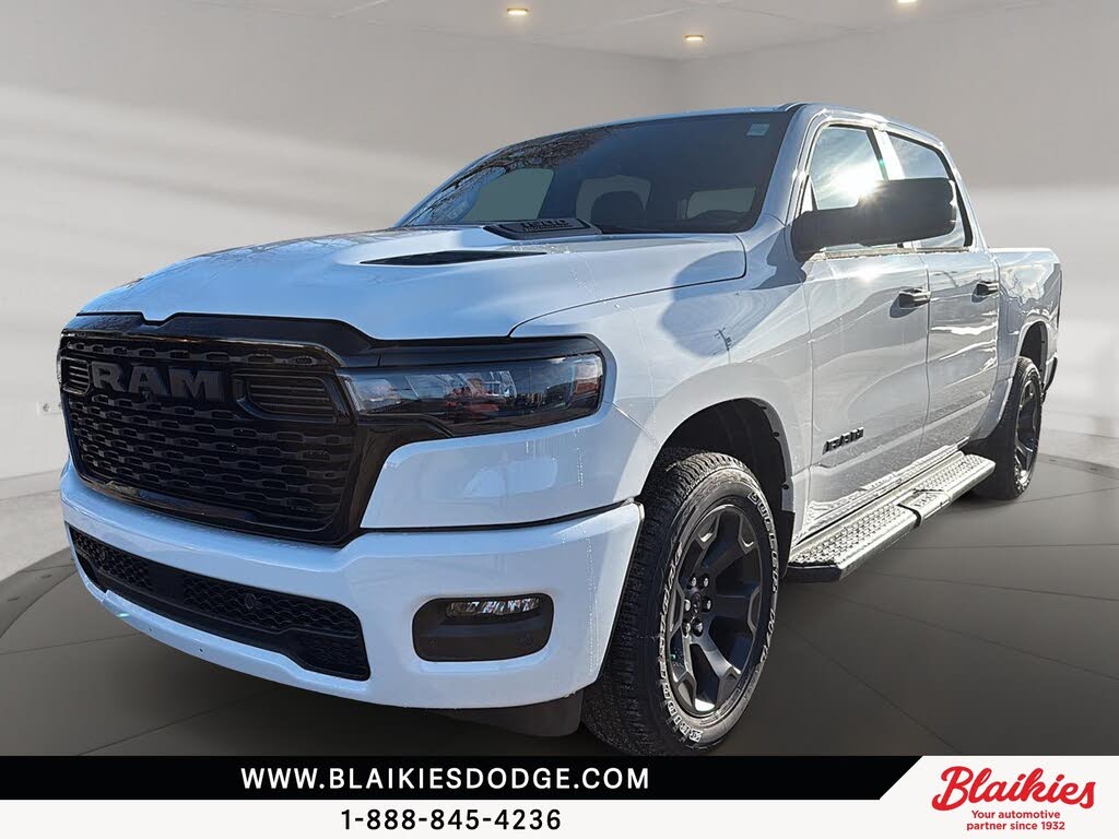 2026 RAM 1500 Express Crew Cab 4WD