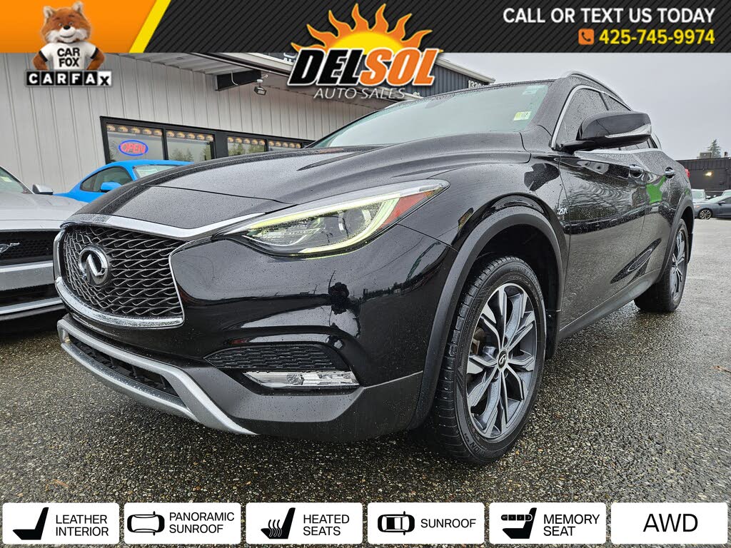 2017 INFINITI QX30 Premium AWD