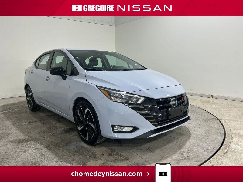 2023 Nissan Versa SR FWD