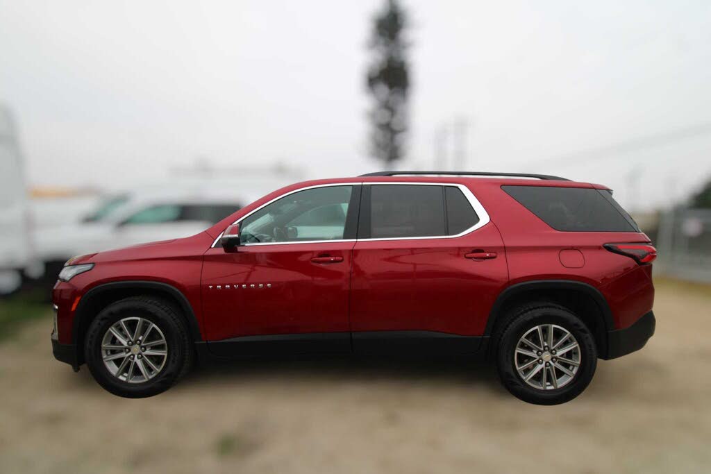 2023 Chevrolet Traverse LT Leather AWD