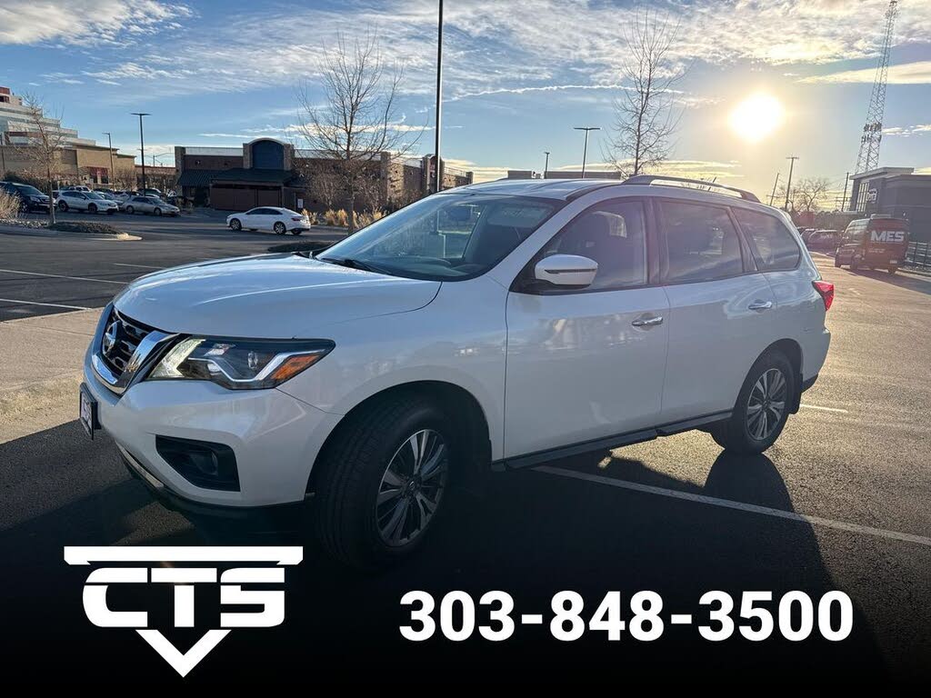 2017 Nissan Pathfinder SV 4WD