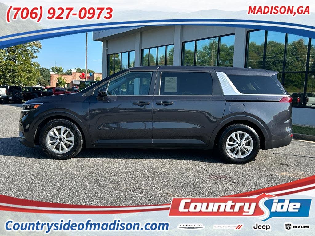 2024 Kia Carnival LX FWD