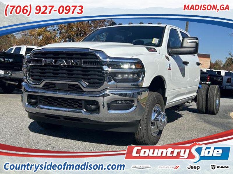 2026 RAM 3500 Chassis Tradesman Crew Cab LB DRW 4WD