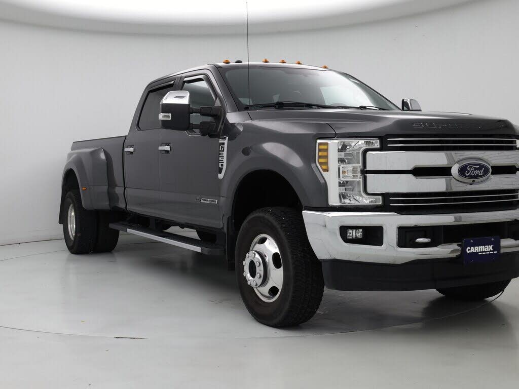 2018 Ford F-350 Super Duty Lariat Crew Cab LB DRW 4WD