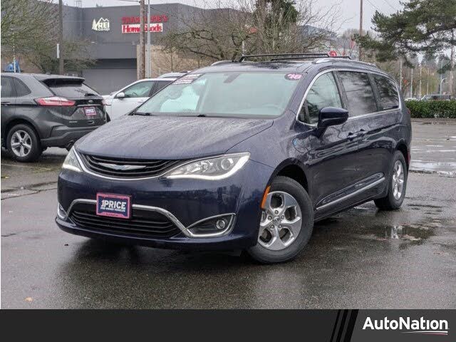 2018 Chrysler Pacifica Hybrid Touring L FWD