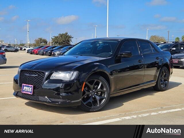 2023 Chrysler 300 Touring RWD