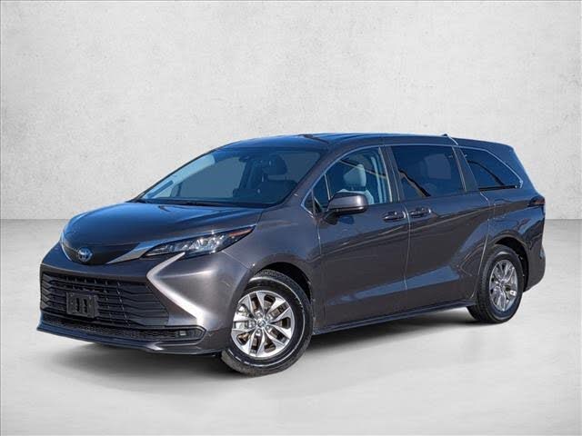 2023 Toyota Sienna LE 8-Passenger FWD