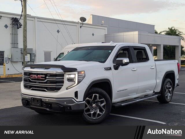 2024 GMC Sierra 1500 SLT Crew Cab 4WD