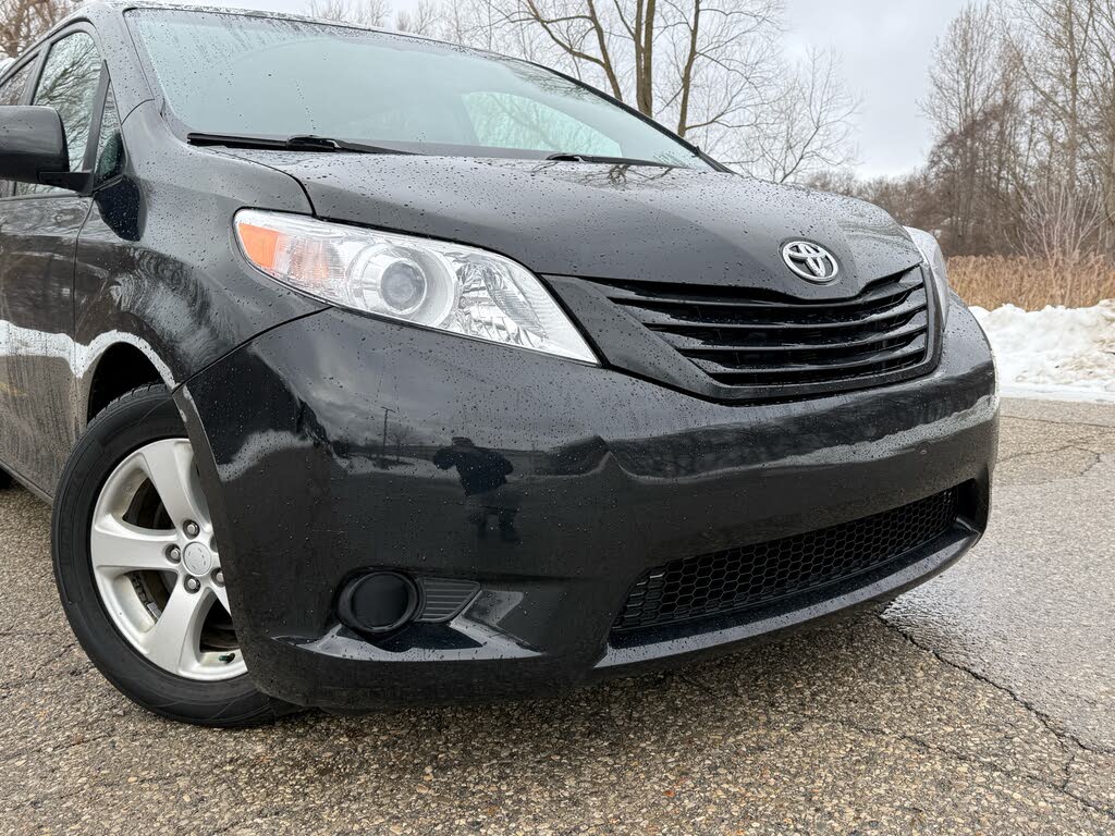 2015 Toyota Sienna L 7-Passenger