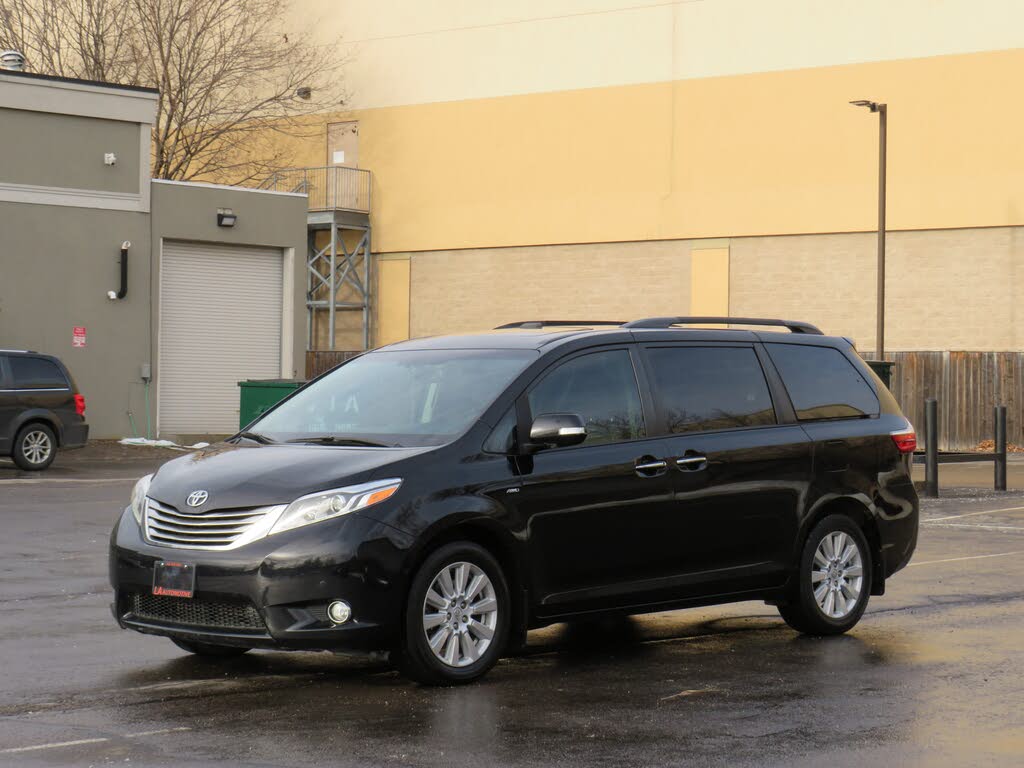 2017 Toyota Sienna Limited 7-Passenger AWD