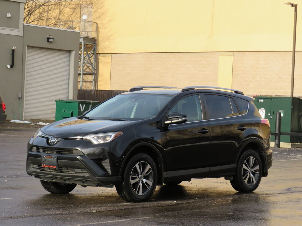 2018 Toyota RAV4 LE