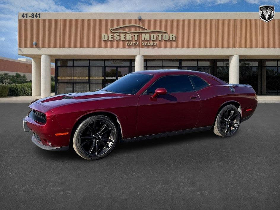 2018 Dodge Challenger SXT RWD