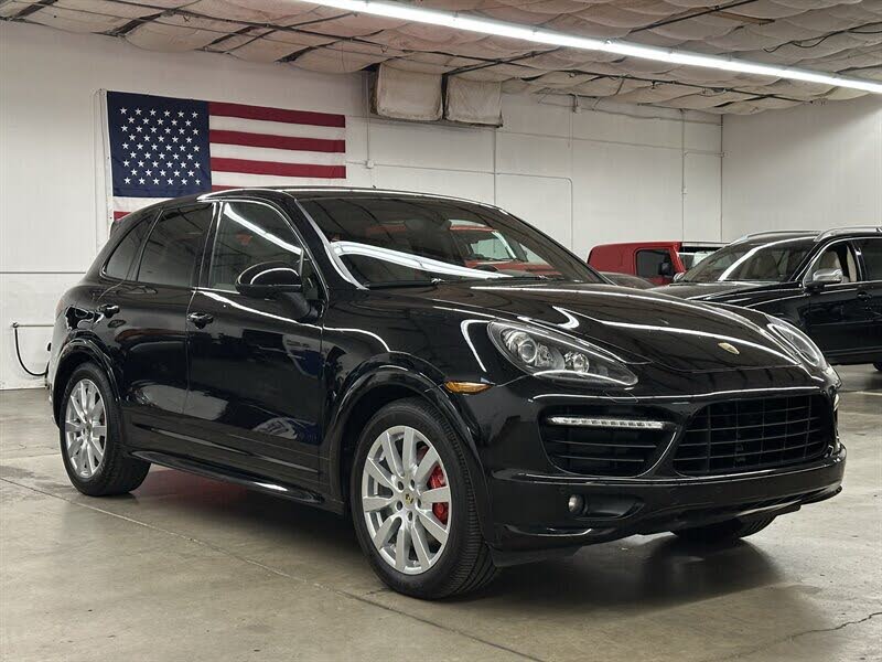 2013 Porsche Cayenne GTS AWD