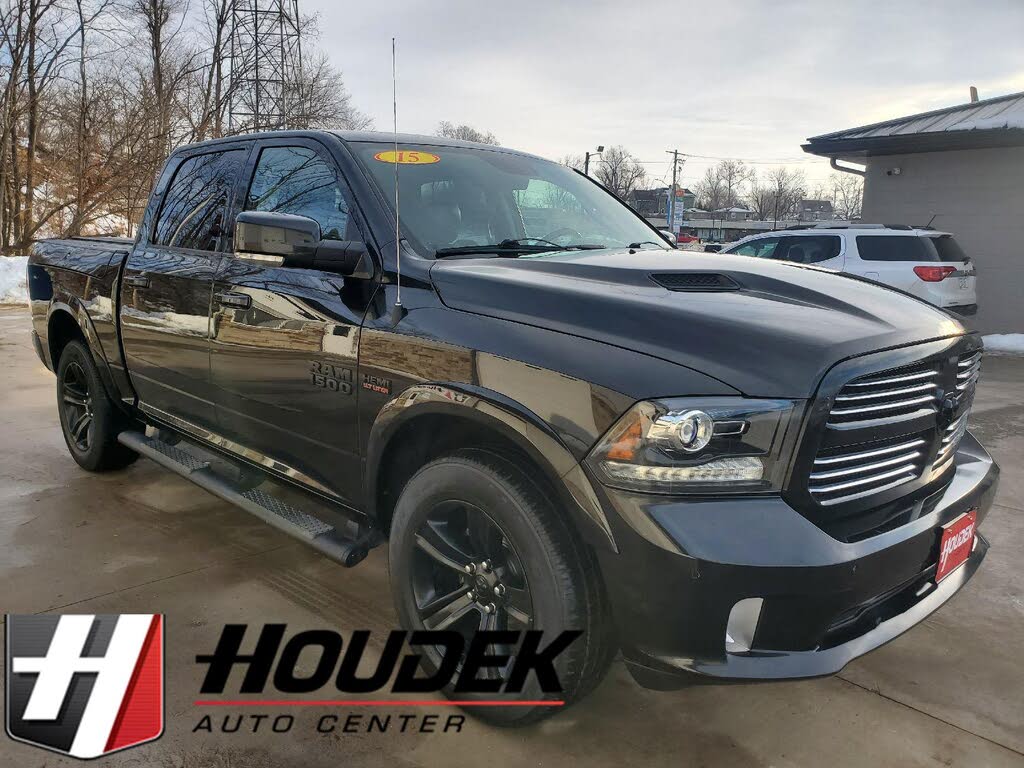 2015 RAM 1500 Sport Crew Cab 4WD