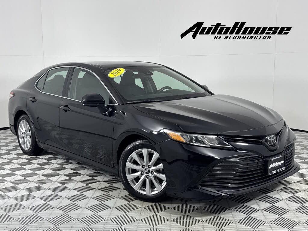 2019 Toyota Camry LE FWD