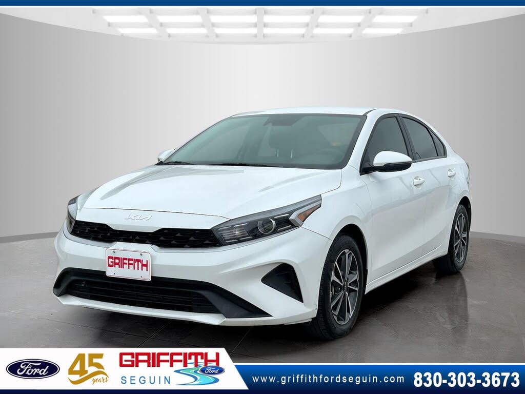 2023 Kia Forte LXS FWD