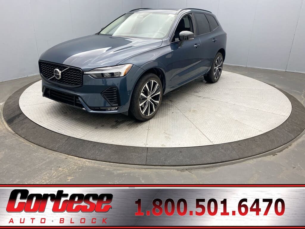 2025 Volvo XC60 B5 Plus Dark Theme AWD