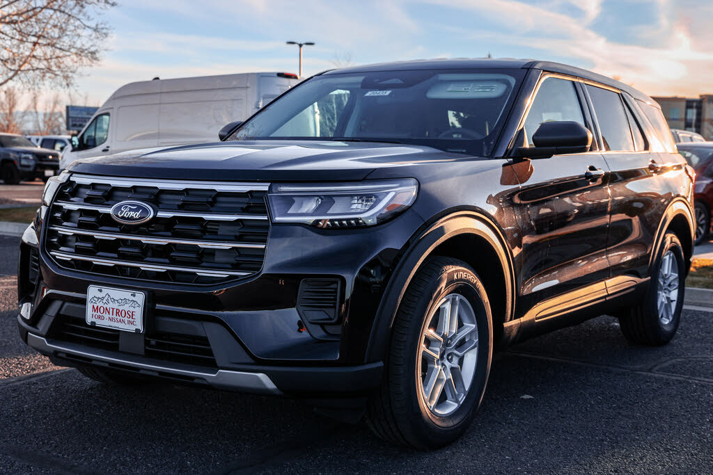 2026 Ford Explorer Active AWD