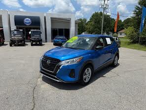 Nissan Kicks S FWD