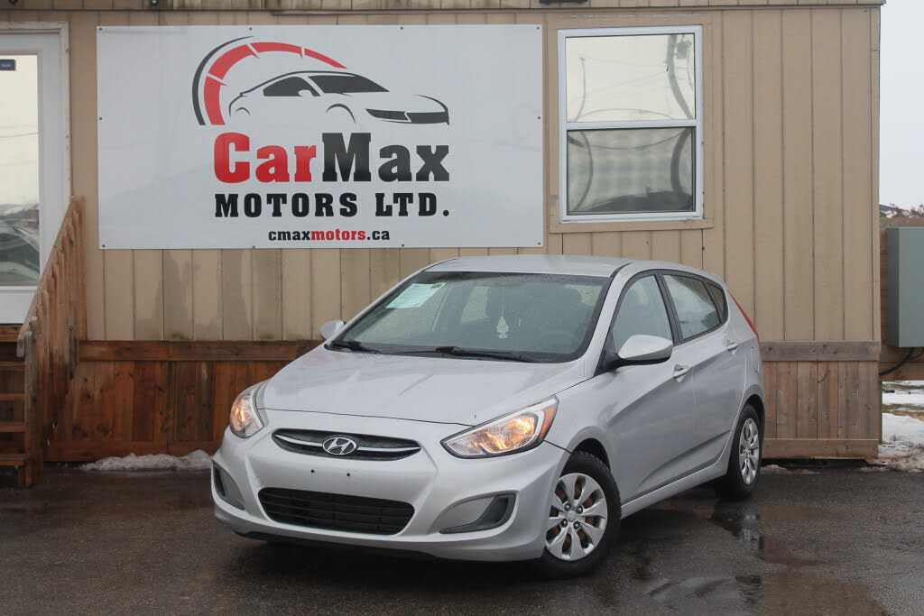 2016 Hyundai Accent SE 4-Door Hatchback FWD