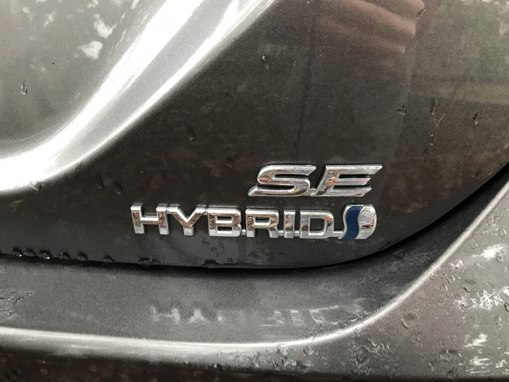 2021 Toyota Camry Hybrid SE FWD