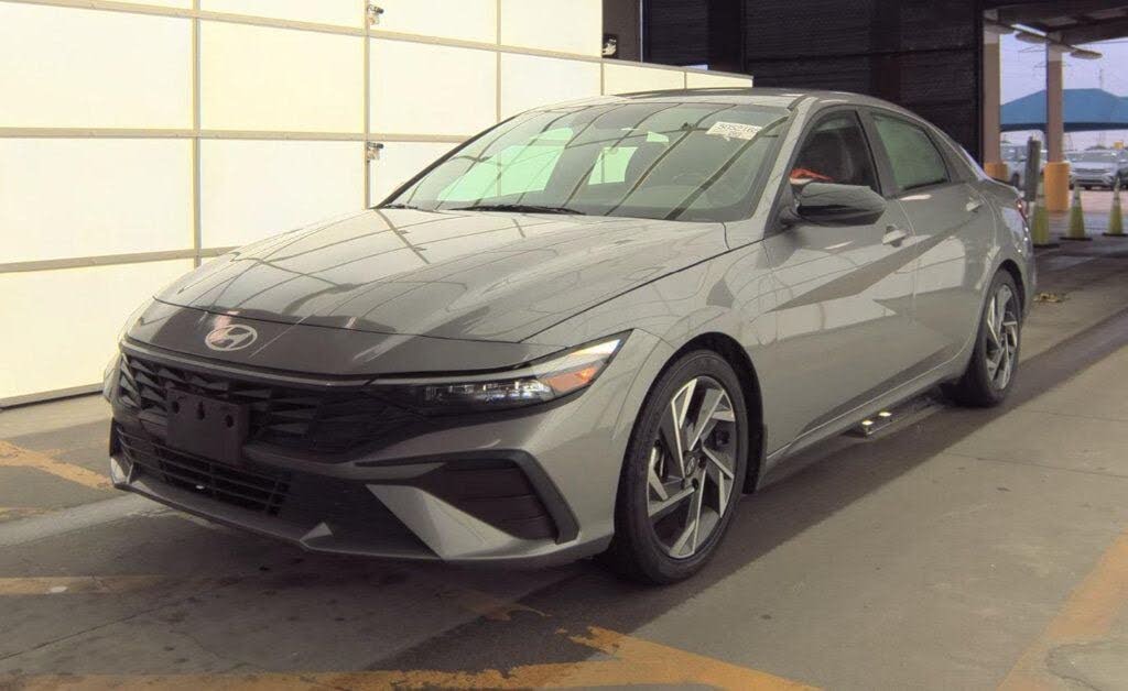 2025 Hyundai Elantra SEL Sport FWD