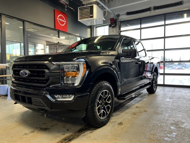 Ford F-150 XLT SuperCrew 4WD 2022