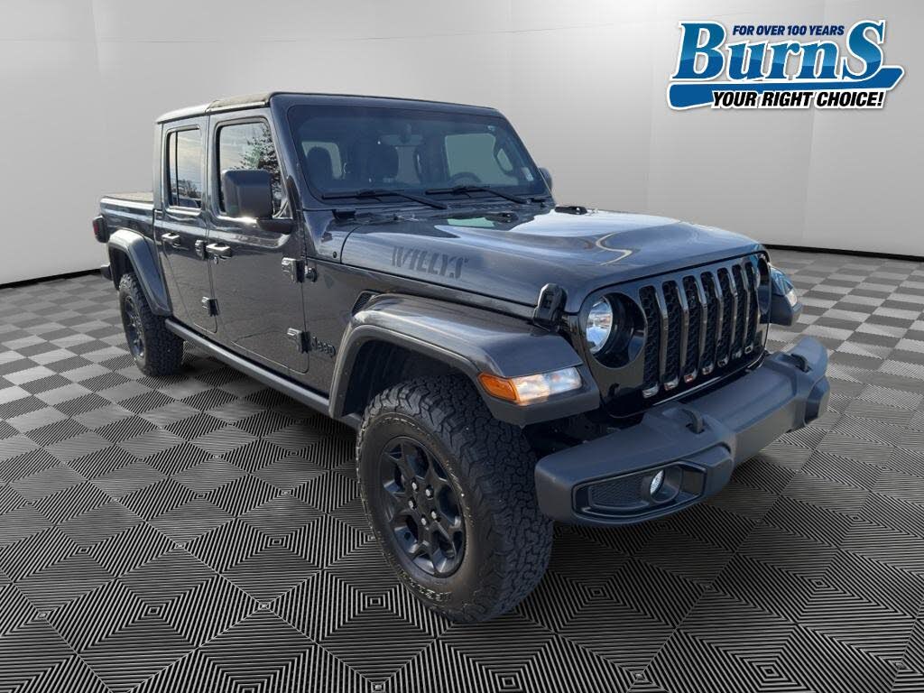 2023 Jeep Gladiator Willys Crew Cab 4WD