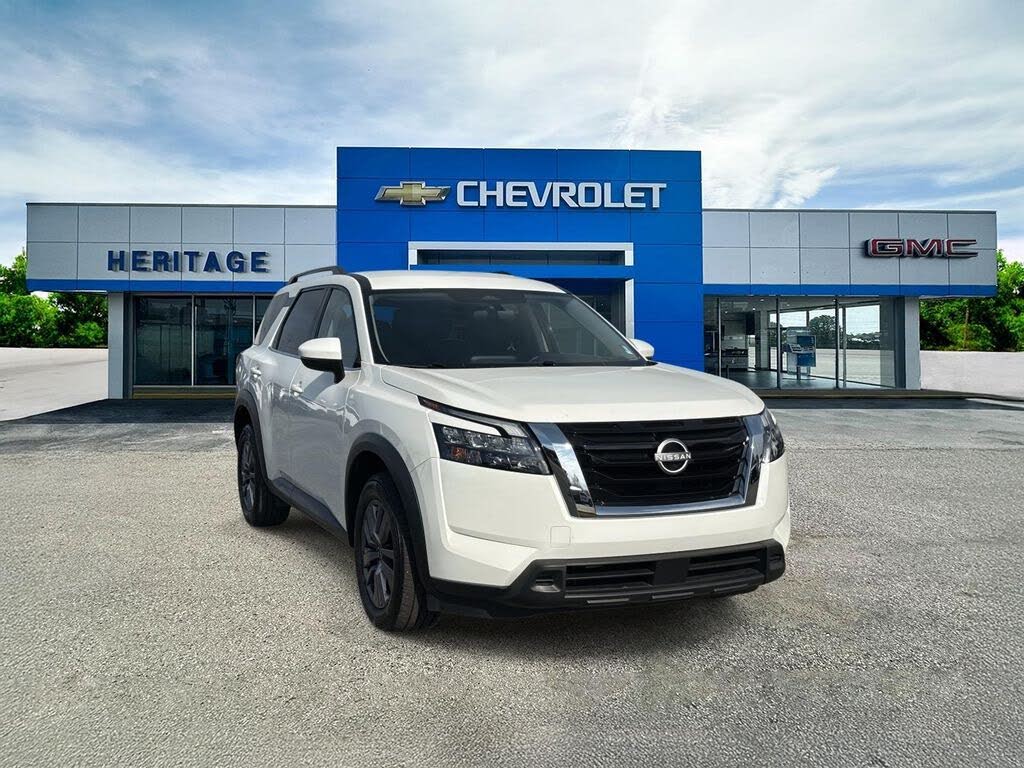 2025 Nissan Pathfinder SV FWD