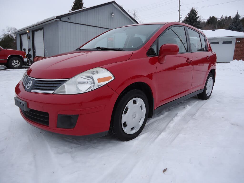 2009 Nissan Versa S 1.8