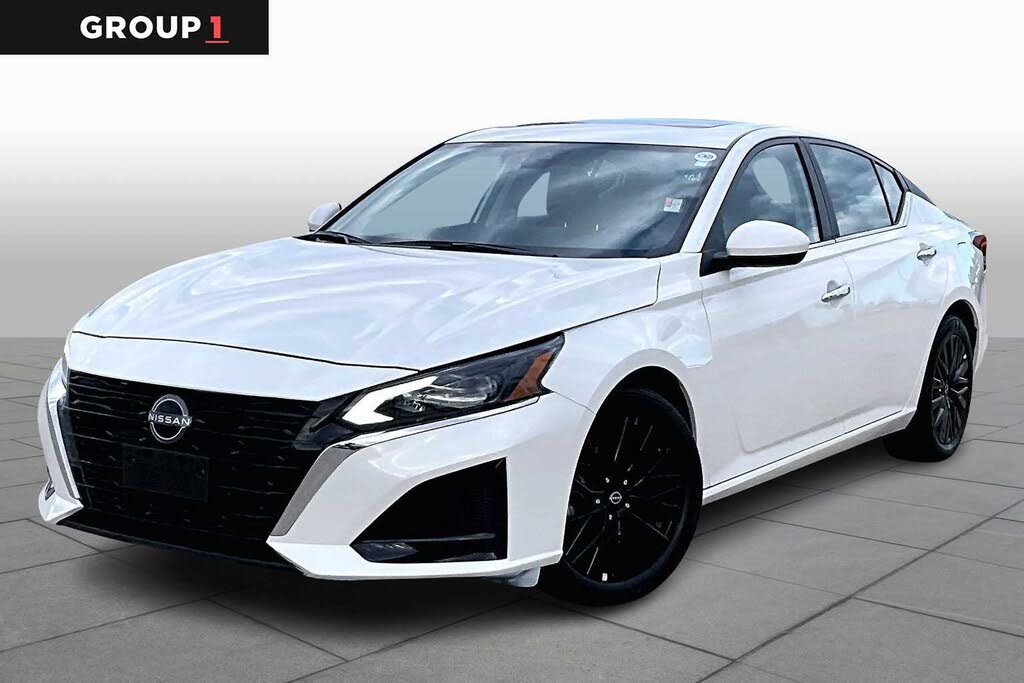 2025 Nissan Altima 2.5 SV FWD