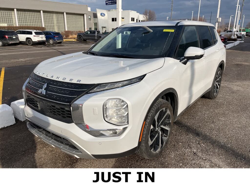 2023 Mitsubishi Outlander SE S-AWC