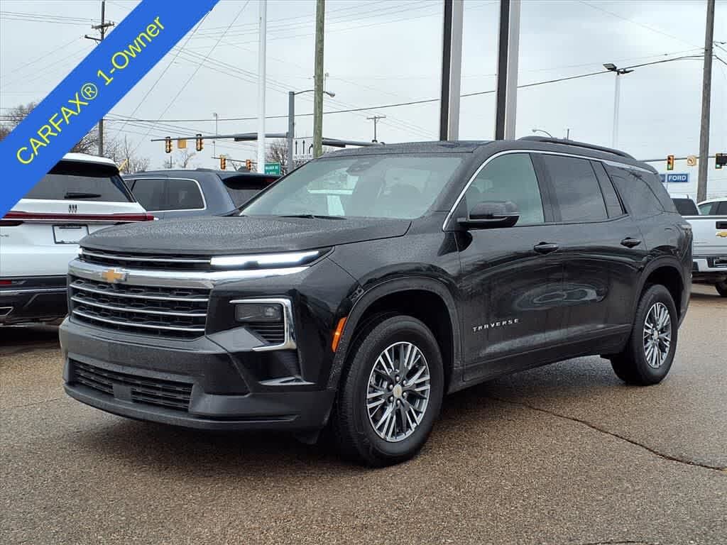 2025 Chevrolet Traverse LT FWD