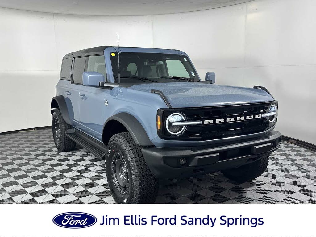 2025 Ford Bronco Outer Banks 4-Door 4WD