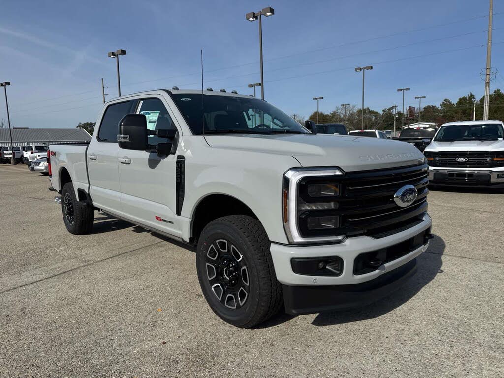2026 Ford F-250 Super Duty Platinum Crew Cab 4WD