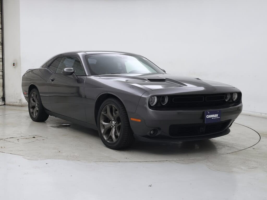 2018 Dodge Challenger SXT Plus RWD