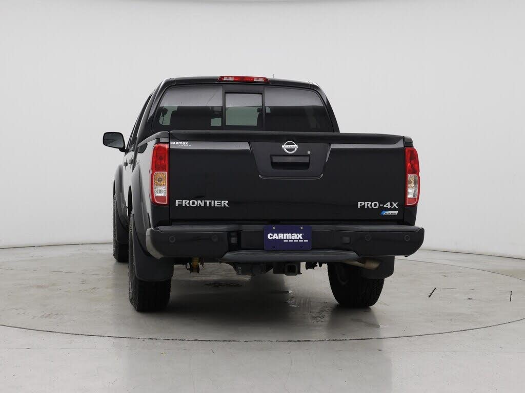 2019 Nissan Frontier PRO-4X Crew Cab 4WD