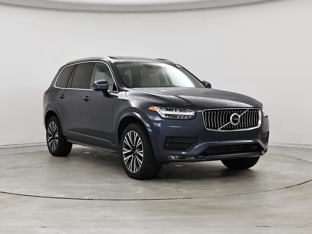 2022 Volvo XC90 T6 Momentum 6-Passenger AWD