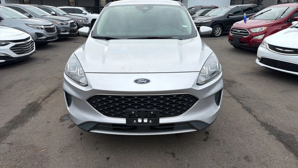 2020 Ford Escape SE FWD