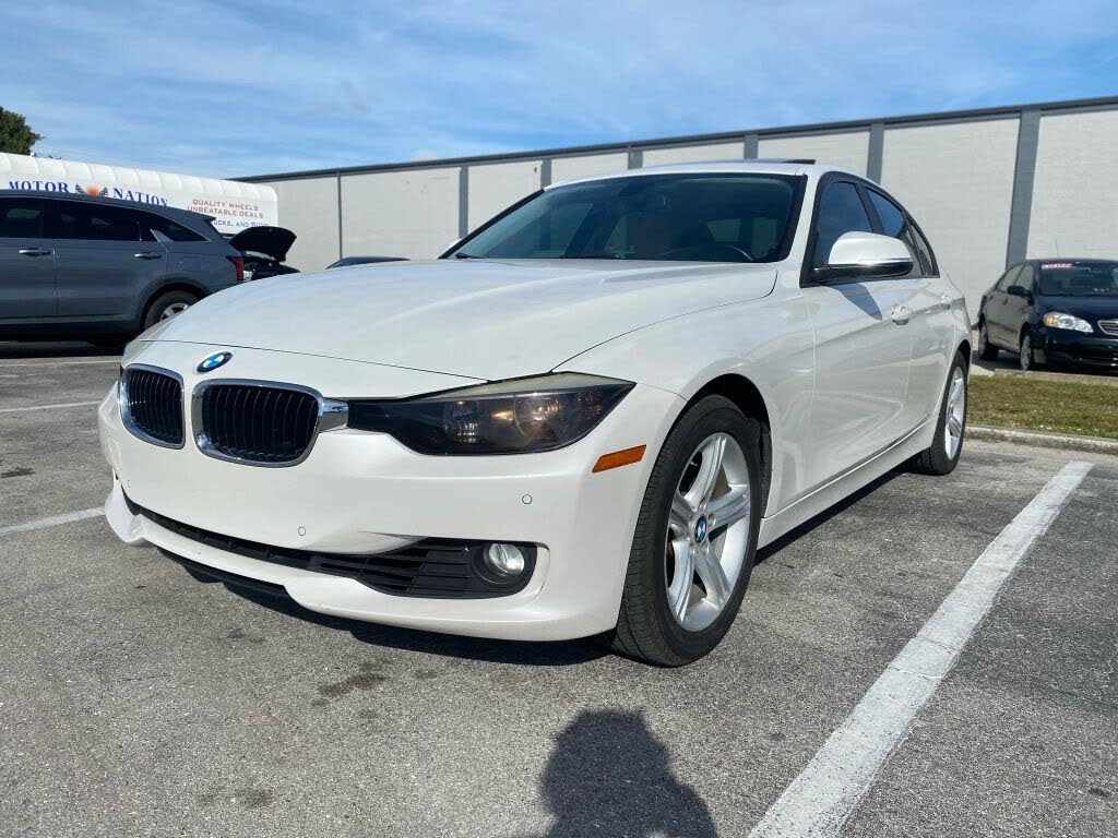 2014 BMW 3 Series 328i Sedan RWD