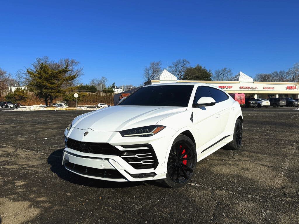 2022 Lamborghini Urus AWD